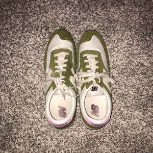 green and pink new balances
